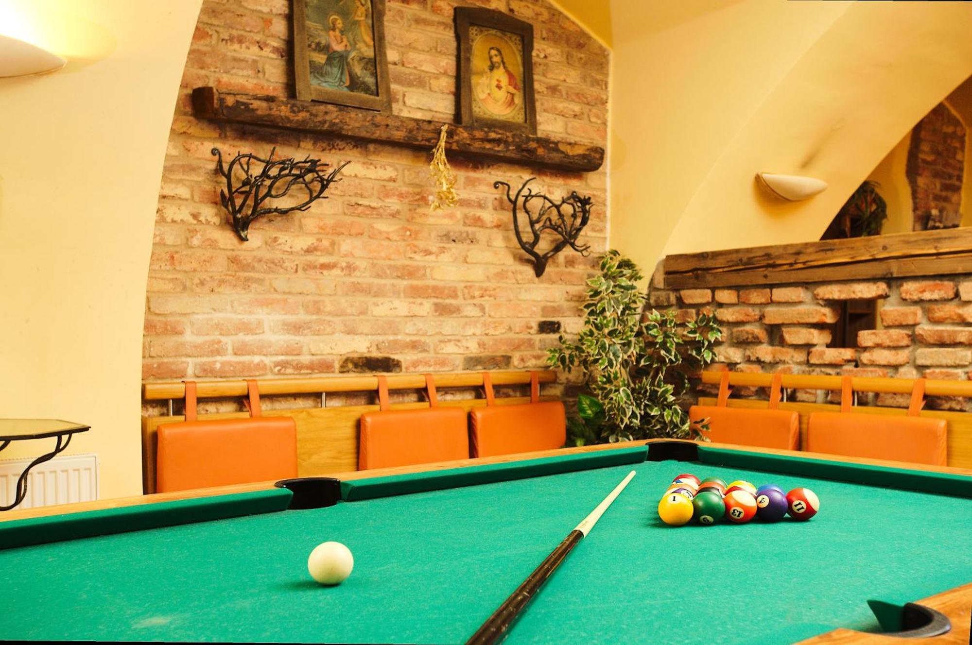 Hotel Stary Pivovar Прага Экстерьер фото