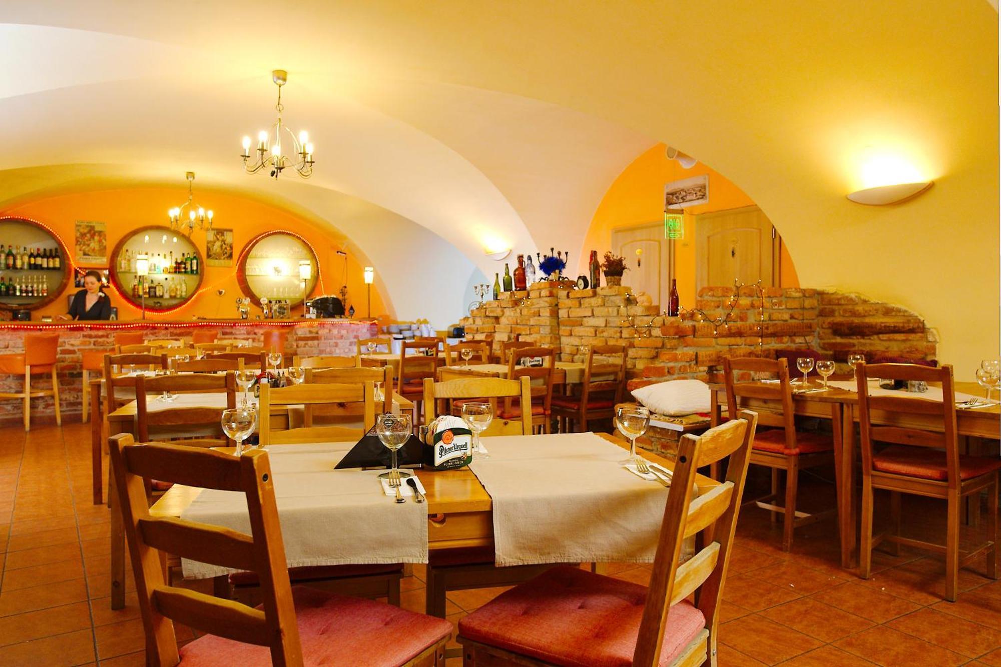 Hotel Stary Pivovar Прага Экстерьер фото